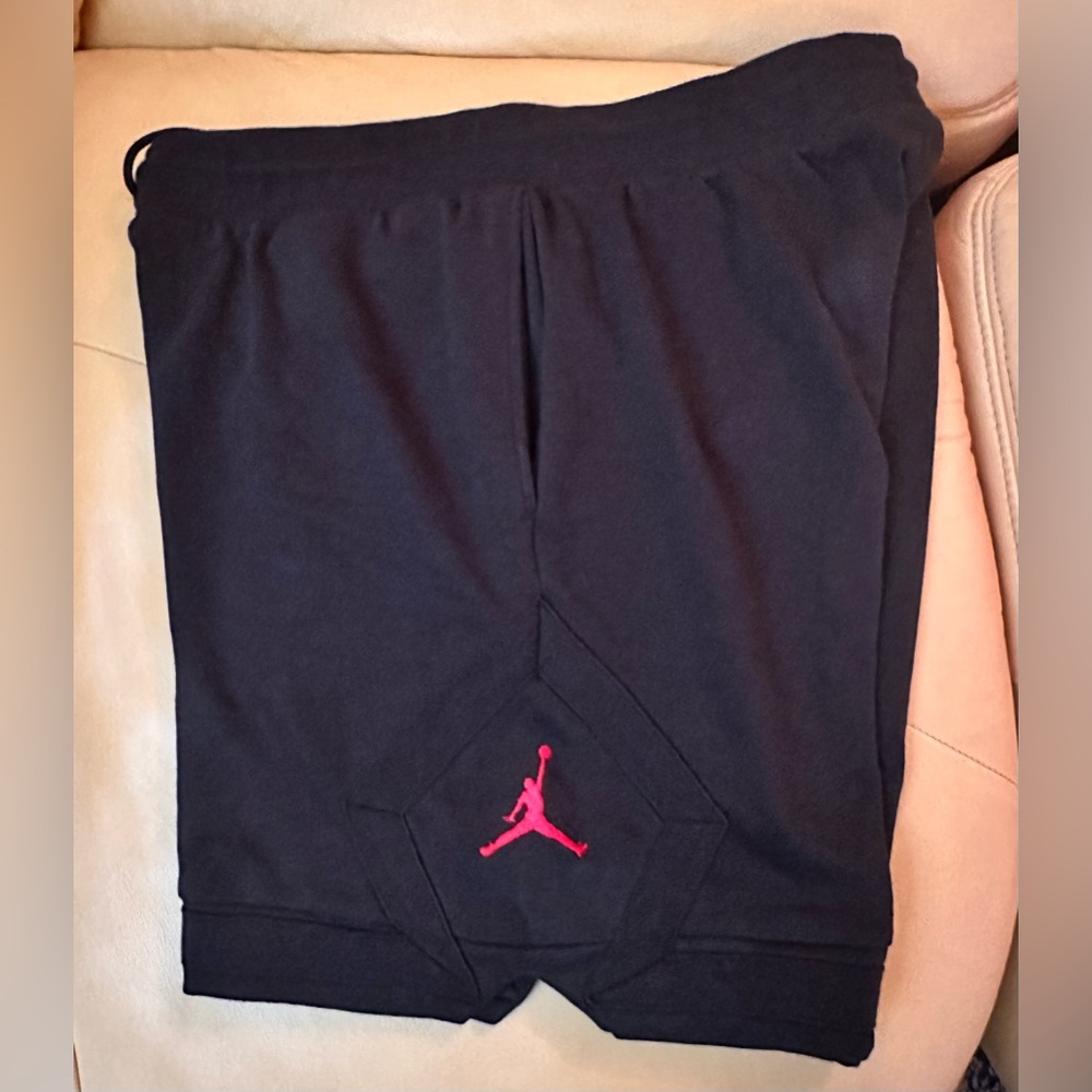 Jordan shorts size M